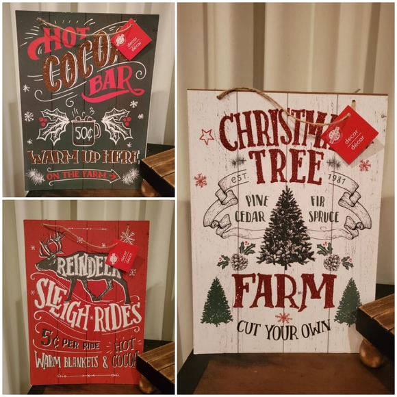 None Holiday Vintage Farmhouse Style Christmas Wall Decor Sign